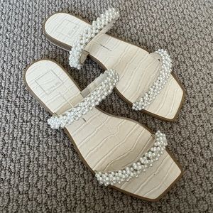 NWT Dolce Vita Ivee Sandals